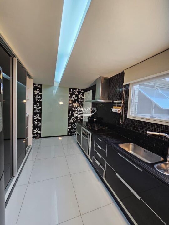 EDIFÍCIO MARSEILLE, CONDOMÍNIO RIVIERA DE PONTA NEGRA – APARTAMENTO 332,75 m² - DISPONÍVEL PARA VENDA