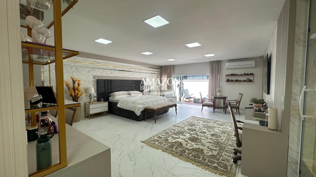 ALPHAVILLE 1 RESIDENCIAL, PONTA NEGRA – CASA DUPLEX DE ALTO PADRÃO – DISPONÍVEL PARA VENDA