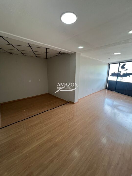 CENTRO EMPRESARIAL DUBAI, DOM PEDRO – PONTO COMERCIAL 50m2 – DISPONÍVEL PARA LOCAÇÃO