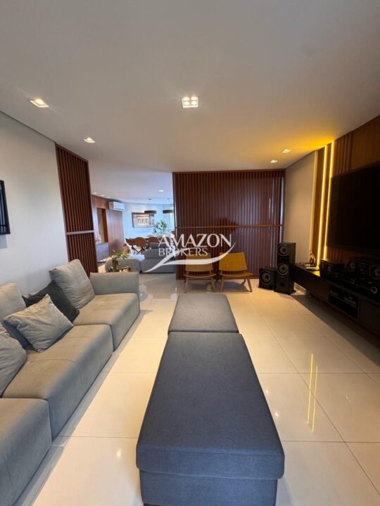 BELLAGIO RESIDENCIAL, ADRIANÓPOLIS – APARTAMENTO 300m2 – DISPONÍVEL PARA VENDA