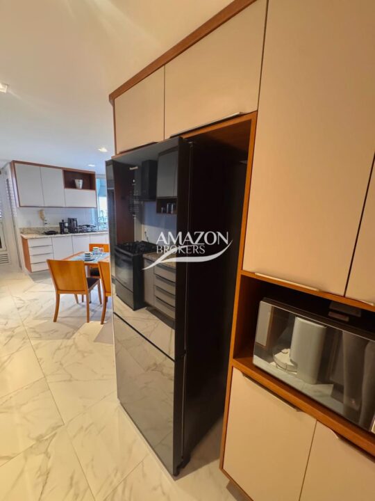 BELLAGIO RESIDENCIAL, ADRIANÓPOLIS – APARTAMENTO 300m2 – DISPONÍVEL PARA VENDA