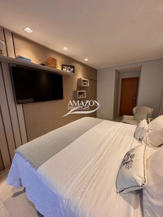 BELLAGIO RESIDENCIAL, ADRIANÓPOLIS – APARTAMENTO 300m2 – DISPONÍVEL PARA VENDA