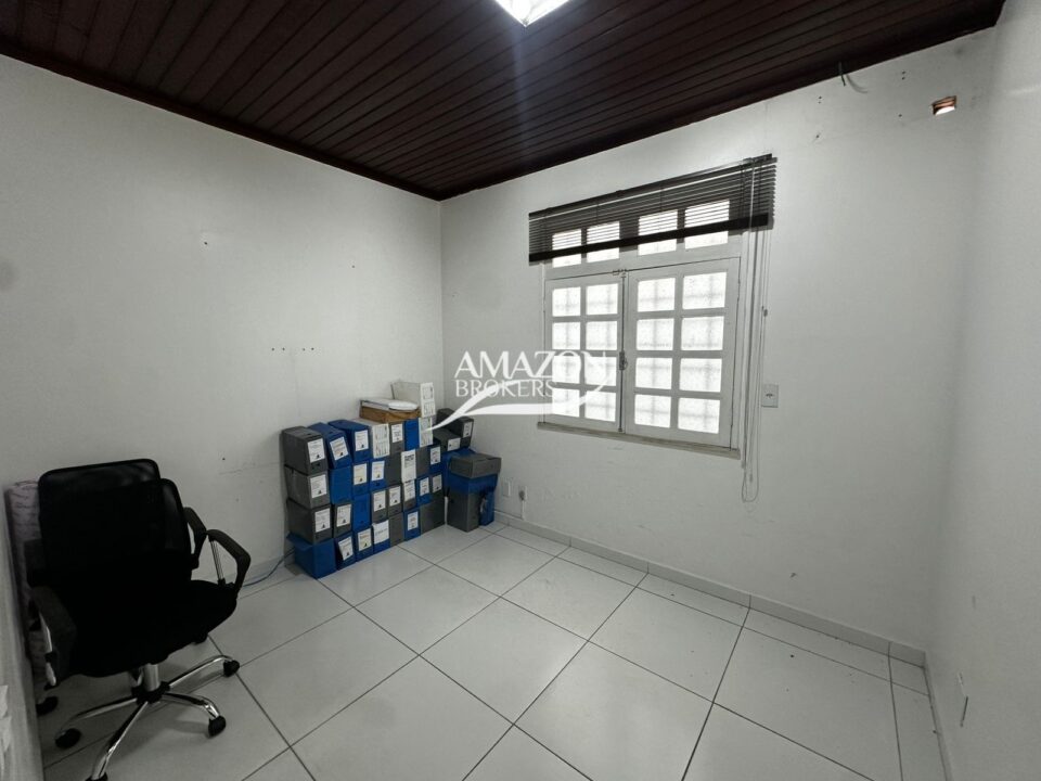 VIEIRALVES, AV. RIO PURÚS, NOSSA SENHORA DAS GRAÇAS – CASA TÉRREA OU PONTO COMERCIAL 125m2 – DISPONÍVEL PARA VENDA