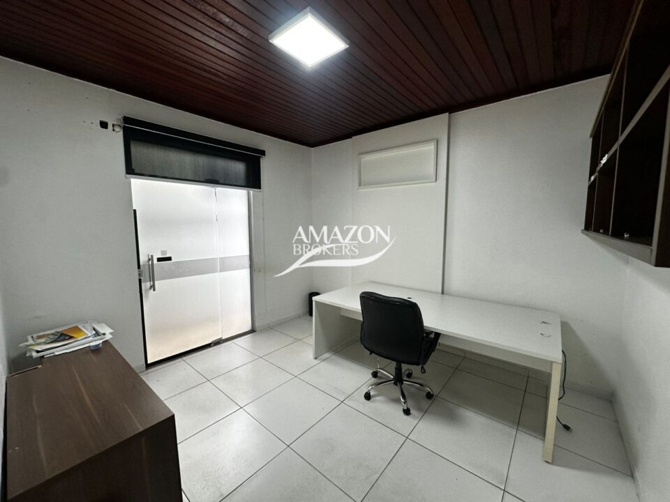VIEIRALVES, AV. RIO PURÚS, NOSSA SENHORA DAS GRAÇAS – CASA TÉRREA OU PONTO COMERCIAL 125m2 – DISPONÍVEL PARA VENDA