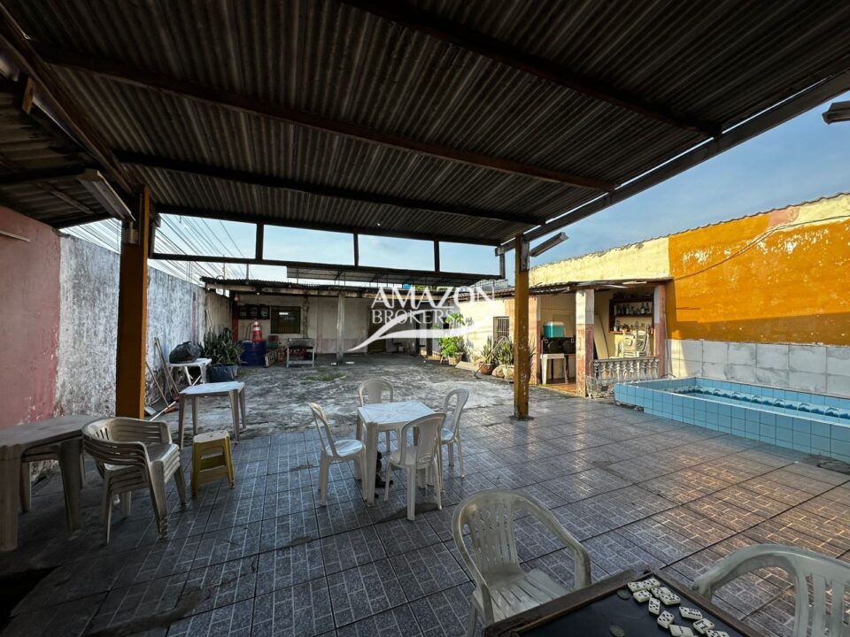 CASA TÉRREA DE 520 m2 NA RUA CARLOTA ÁREAS, NOVO ALEIXO – PARA FINS RESIDENCIAL OU COMERCIAL – DISPONÍVEL PARA VENDA