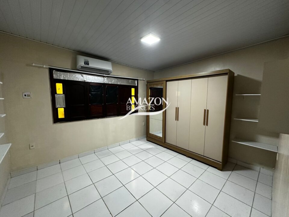 CASA TÉRREA DE 520 m2 NA RUA CARLOTA ÁREAS, NOVO ALEIXO – PARA FINS RESIDENCIAL OU COMERCIAL – DISPONÍVEL PARA VENDA