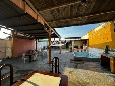 CASA TÉRREA DE 520 m2 NA RUA CARLOTA ÁREAS, NOVO ALEIXO – PARA FINS RESIDENCIAL OU COMERCIAL – DISPONÍVEL PARA VENDA