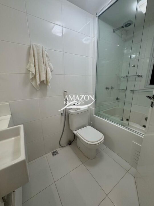 BELLAGIO RESIDENCIAL, ADRIANÓPOLIS – APARTAMENTO 150 m2 – DISPONÍVEL PARA LOCAÇÃO