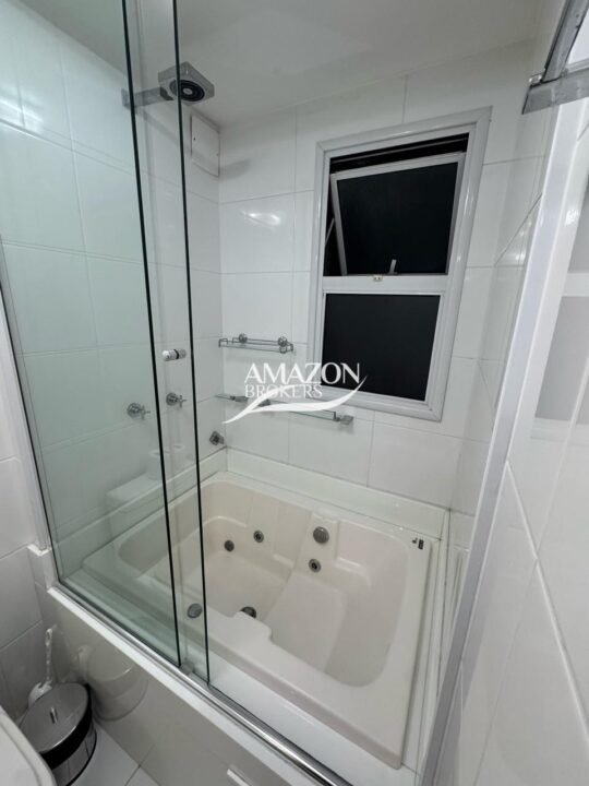 BELLAGIO RESIDENCIAL, ADRIANÓPOLIS – APARTAMENTO 150 m2 – DISPONÍVEL PARA LOCAÇÃO