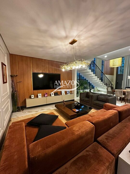 ALPHAVILLE 1 RESIDENCIAL, PONTA NEGRA – CASA NEOCLÁSSICA 570m2 – DISPONÍVEL PARA VENDA