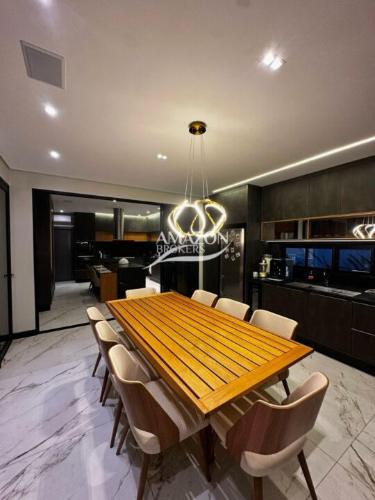 ALPHAVILLE 1 RESIDENCIAL, PONTA NEGRA – CASA NEOCLÁSSICA 570m2 – DISPONÍVEL PARA VENDA