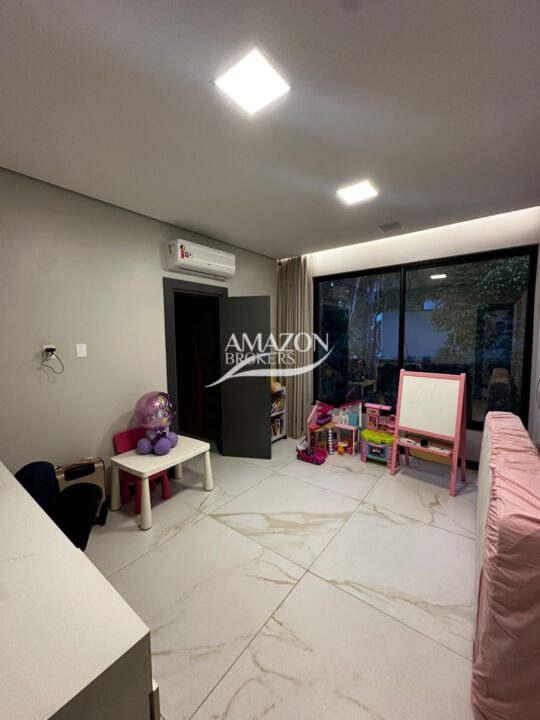 ALPHAVILLE 1 RESIDENCIAL, PONTA NEGRA – CASA NEOCLÁSSICA 570m2 – DISPONÍVEL PARA VENDA