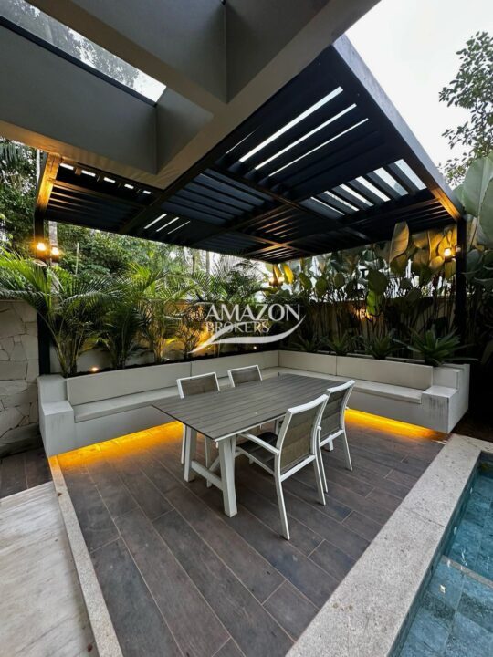 ALPHAVILLE 1 RESIDENCIAL, PONTA NEGRA – CASA NEOCLÁSSICA 570m2 – DISPONÍVEL PARA VENDA