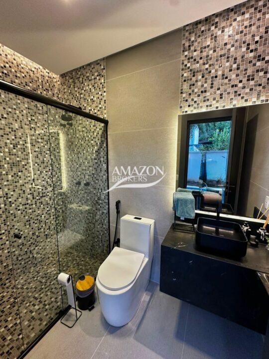 ALPHAVILLE 1 RESIDENCIAL, PONTA NEGRA – CASA NEOCLÁSSICA 570m2 – DISPONÍVEL PARA VENDA