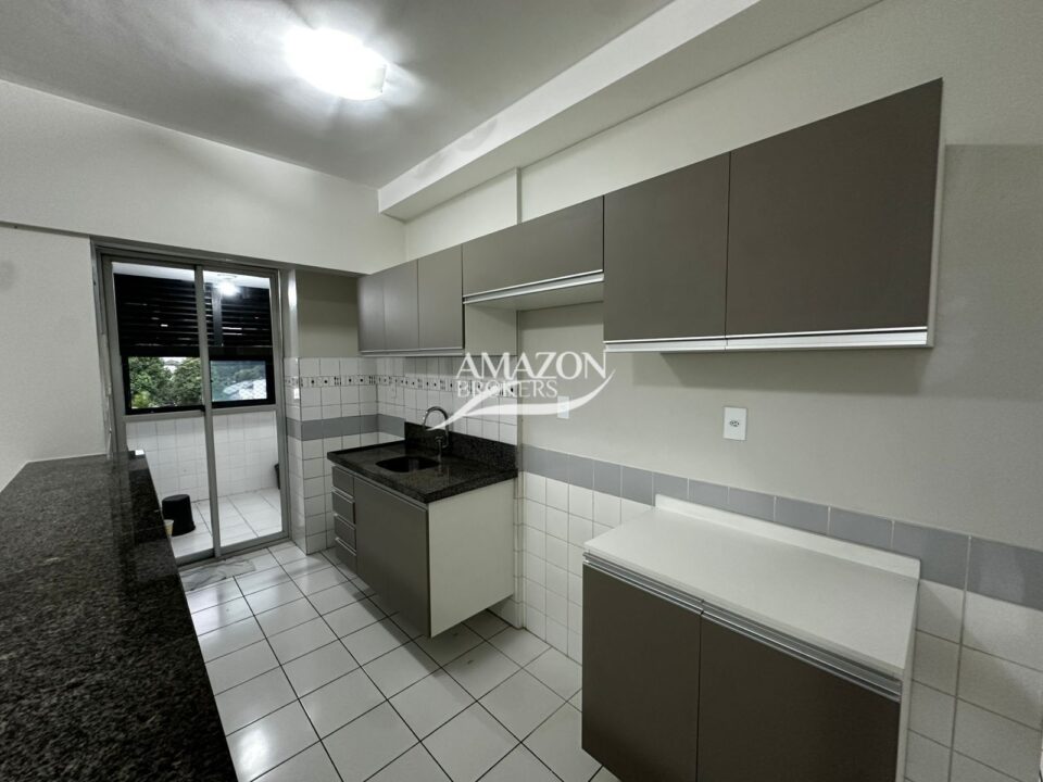 METRÓPOLIS RESIDENCE, PARQUE 10 – APARTAMENTO 70m2 – DISPONÍVEL PARA LOCAÇÃO