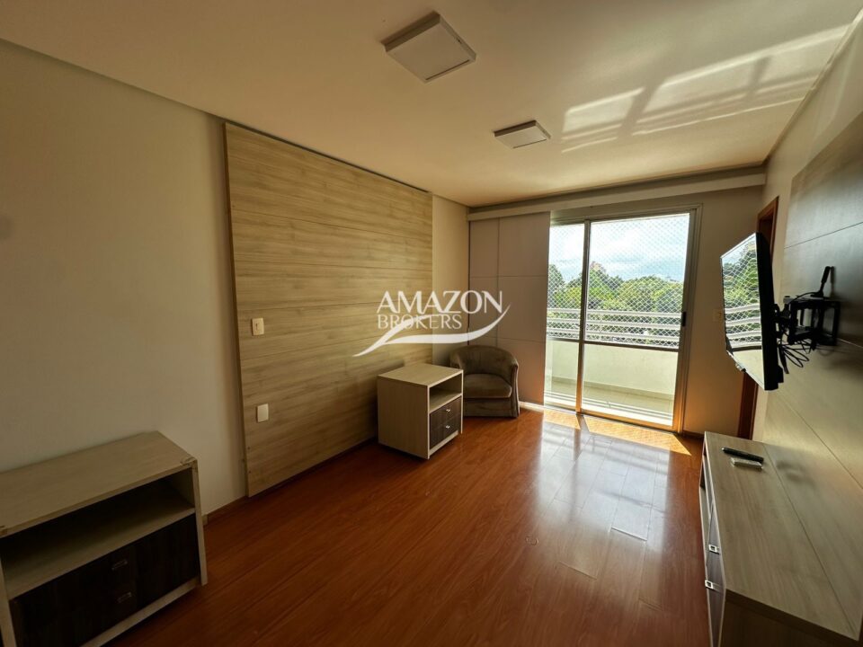 THE SUN CONDOMINIUM, PARQUE 10 – APARTAMENTO MOBILIADO 131m2 – DISPONÍVEL PARA LOCAÇÃO