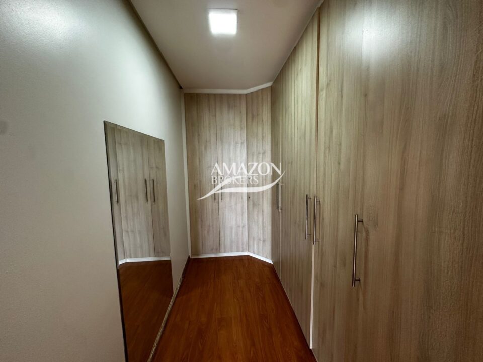 THE SUN CONDOMINIUM, PARQUE 10 – APARTAMENTO MOBILIADO 131m2 – DISPONÍVEL PARA LOCAÇÃO