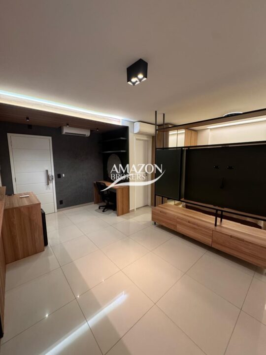 SOBERANE RESIDENCE, ADRIANÓPOLIS – APARTAMENTO MOBILIADO – DISPONÍVEL PARA LOCAÇÃO