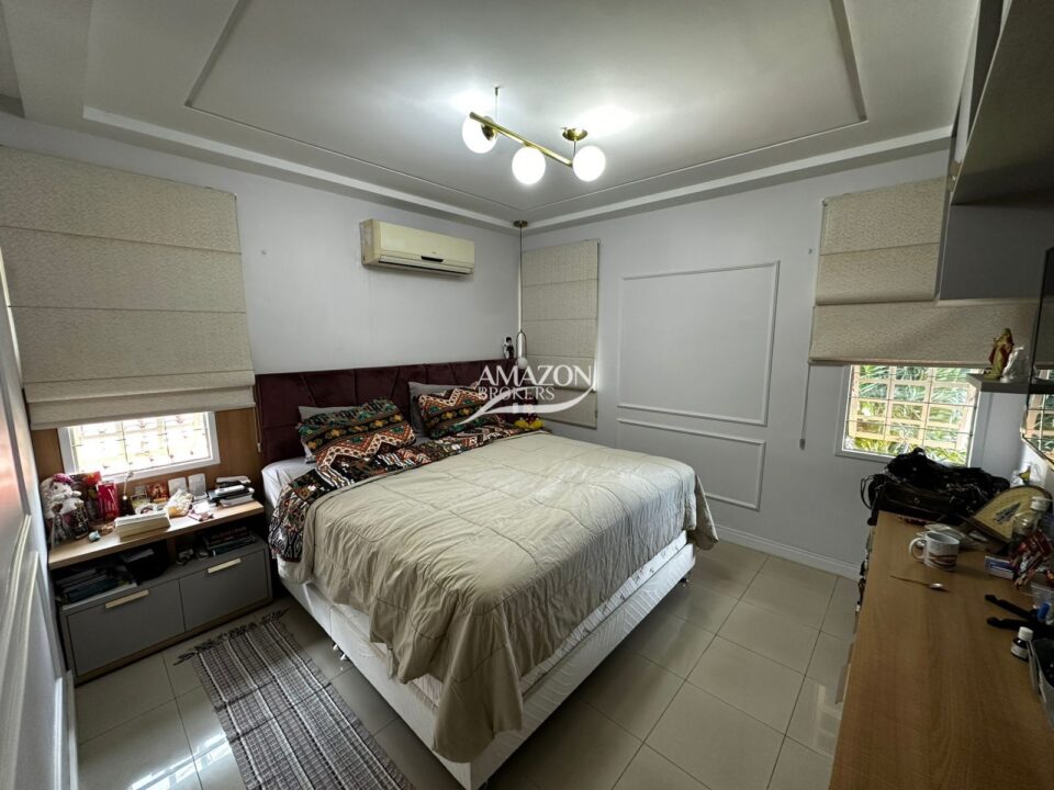 HOUSE VILLE RESIDENCIAL, NOVA ESPERANÇA – CASA DUPLEX 300 m2 – DISPONÍVEL PARA VENDA