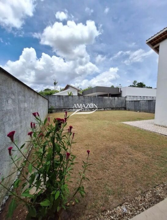 RESERVA DAS FLORES CONDOMÍNIO, PONTA NEGRA – CASA TÉRREA MOBILIADA 170m2 – DISPONÍVEL PARA LOCAÇÃO
