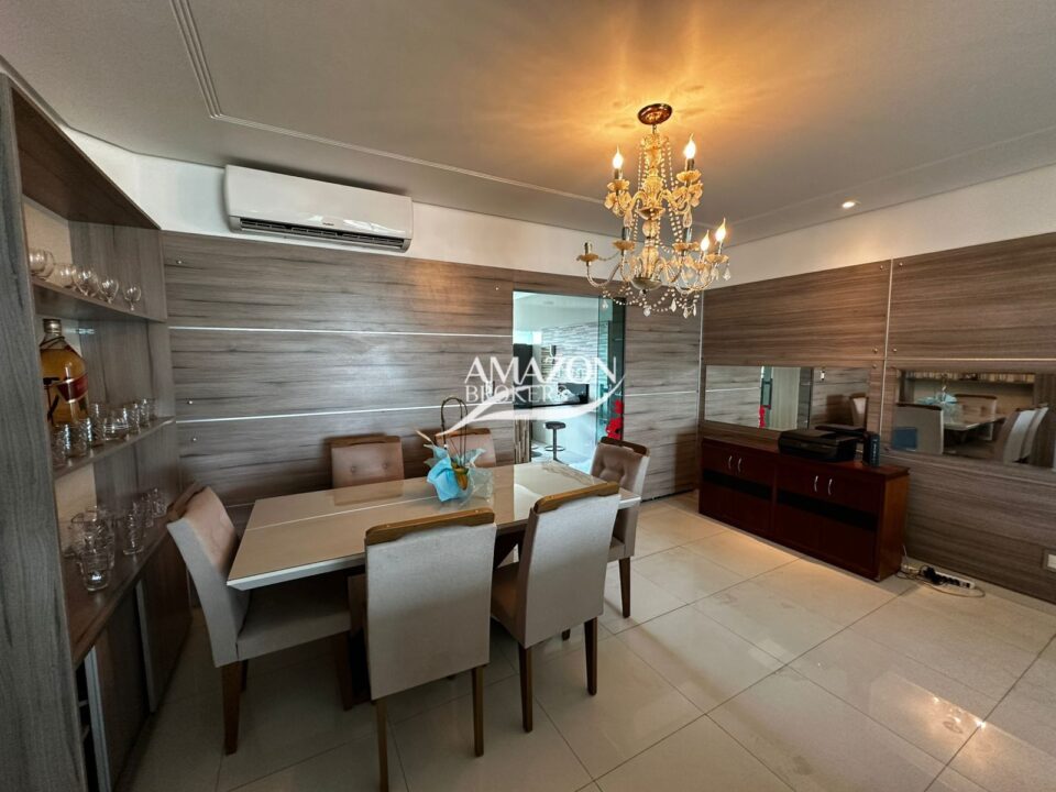 NAU CAPITÂNIA CONDOMÍNIO, ADRIANÓPOLIS – APARTAMENTO 190m2 – DISPONÍVEL PARA VENDA