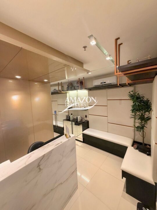 CRISTAL TOWER, ADRIANÓPOLIS – SALA COMERCIAL 43m2 – DISPONÍVEL PARA VENDA