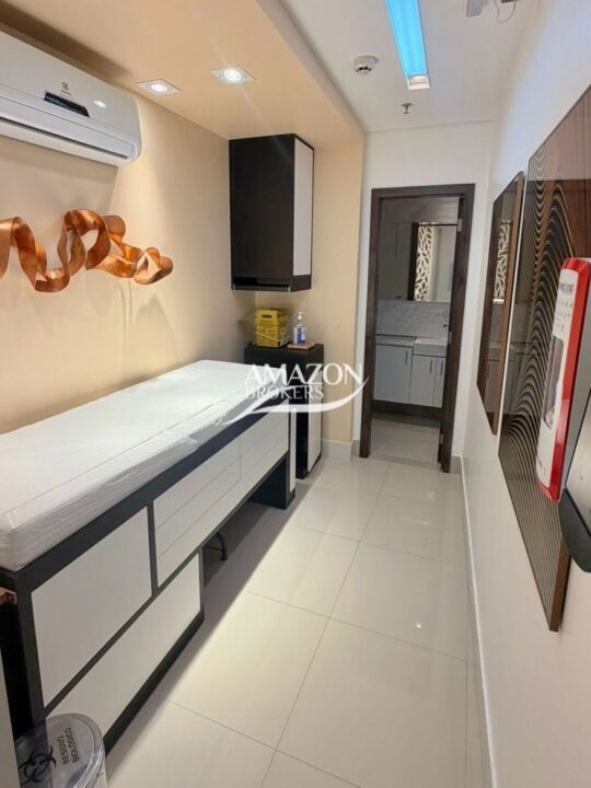 CRISTAL TOWER, ADRIANÓPOLIS – SALA COMERCIAL 43m2 – DISPONÍVEL PARA VENDA