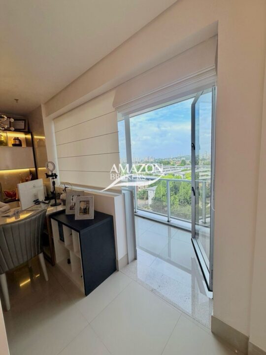 CRISTAL TOWER, ADRIANÓPOLIS – SALA COMERCIAL 43m2 – DISPONÍVEL PARA VENDA