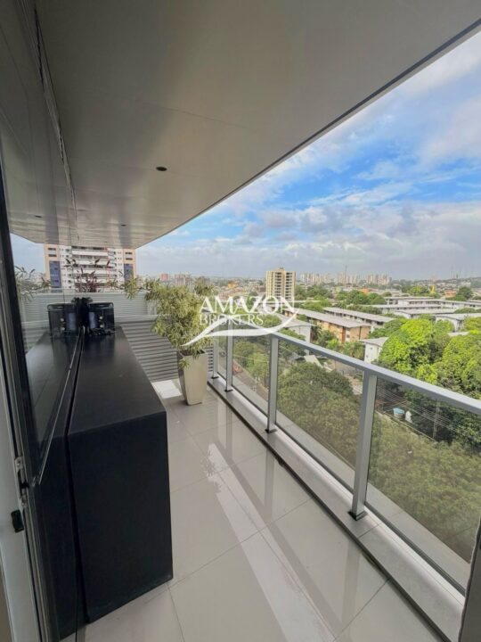 CRISTAL TOWER, ADRIANÓPOLIS – SALA COMERCIAL 43m2 – DISPONÍVEL PARA VENDA