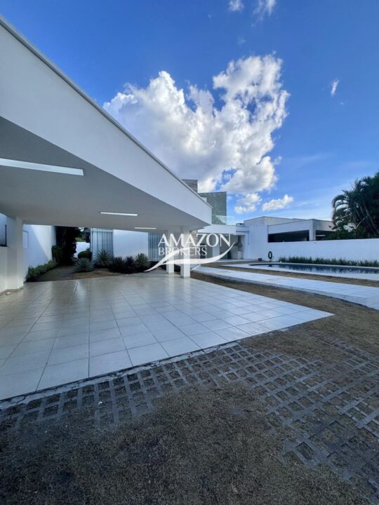 JARDIM EUROPA CONDOMÍNIO, PONTA NEGRA – CASA DUPLEX 800m2 – DISPONÍVEL PARA VENDA