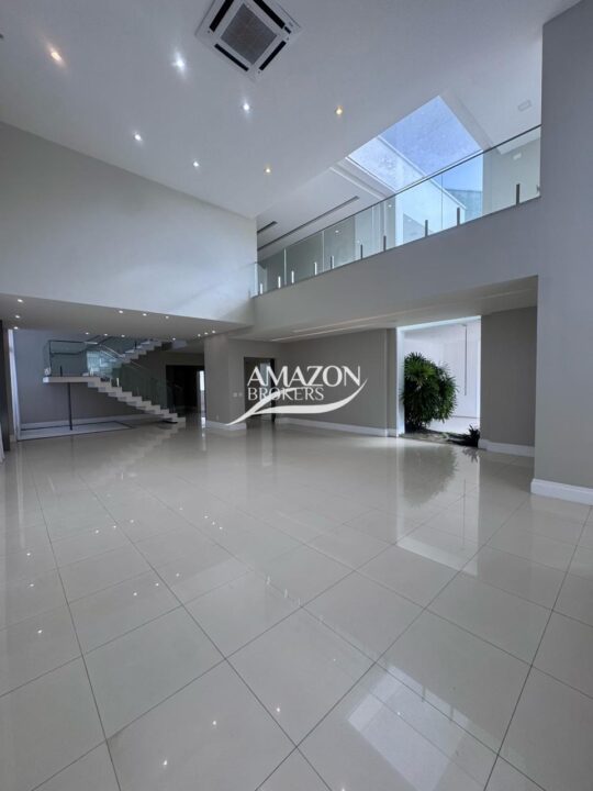 JARDIM EUROPA CONDOMÍNIO, PONTA NEGRA – CASA DUPLEX 800m2 – DISPONÍVEL PARA LOCAÇÃO