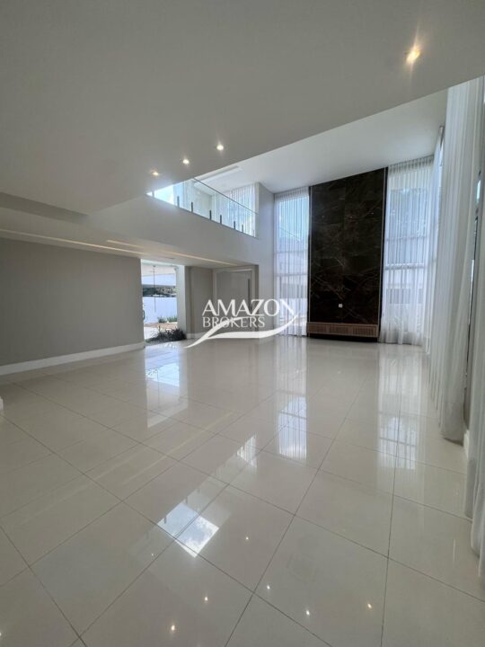 JARDIM EUROPA CONDOMÍNIO, PONTA NEGRA – CASA DUPLEX 800m2 – DISPONÍVEL PARA LOCAÇÃO