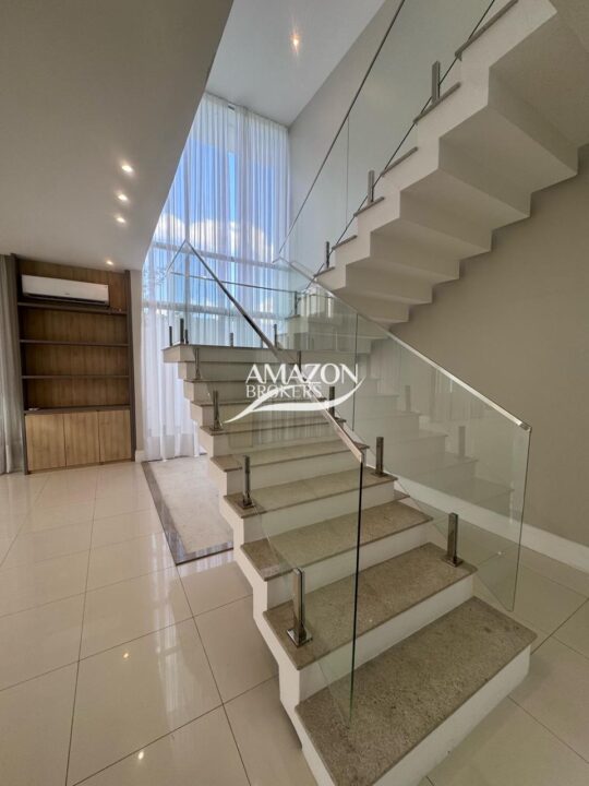 JARDIM EUROPA CONDOMÍNIO, PONTA NEGRA – CASA DUPLEX 800m2 – DISPONÍVEL PARA LOCAÇÃO