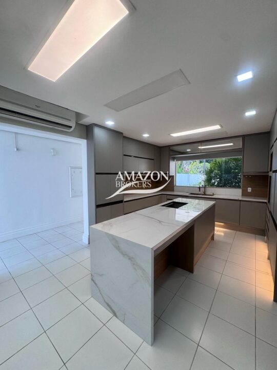 JARDIM EUROPA CONDOMÍNIO, PONTA NEGRA – CASA DUPLEX 800m2 – DISPONÍVEL PARA VENDA