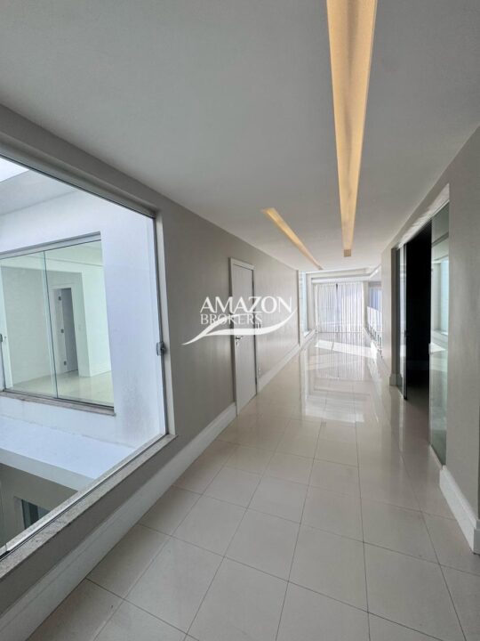 JARDIM EUROPA CONDOMÍNIO, PONTA NEGRA – CASA DUPLEX 800m2 – DISPONÍVEL PARA VENDA