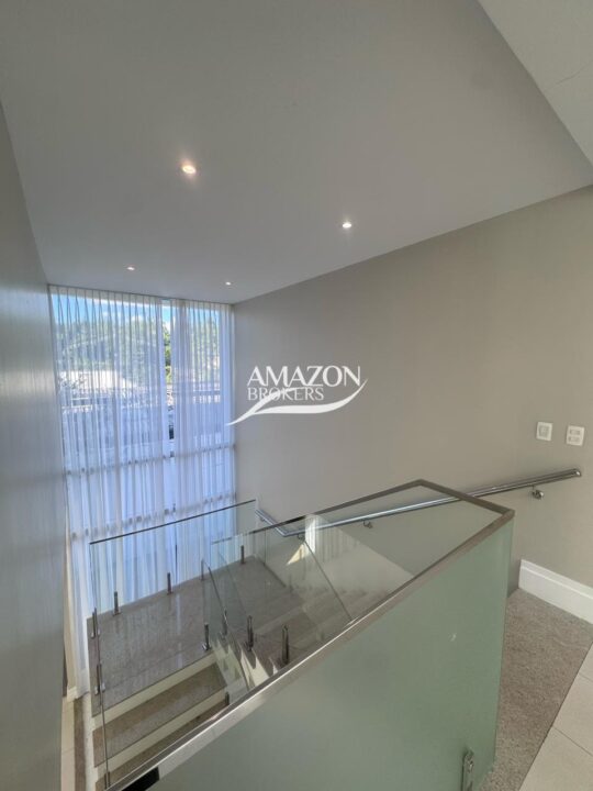 JARDIM EUROPA CONDOMÍNIO, PONTA NEGRA – CASA DUPLEX 800m2 – DISPONÍVEL PARA LOCAÇÃO