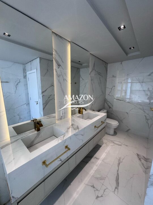 JARDIM EUROPA CONDOMÍNIO, PONTA NEGRA – CASA DUPLEX 800m2 – DISPONÍVEL PARA VENDA