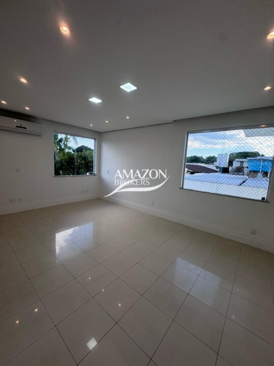 JARDIM EUROPA CONDOMÍNIO, PONTA NEGRA – CASA DUPLEX 800m2 – DISPONÍVEL PARA VENDA