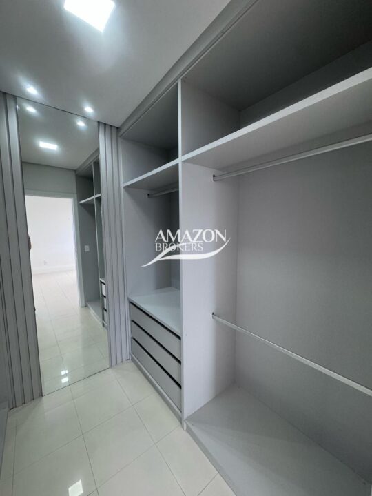 JARDIM EUROPA CONDOMÍNIO, PONTA NEGRA – CASA DUPLEX 800m2 – DISPONÍVEL PARA VENDA