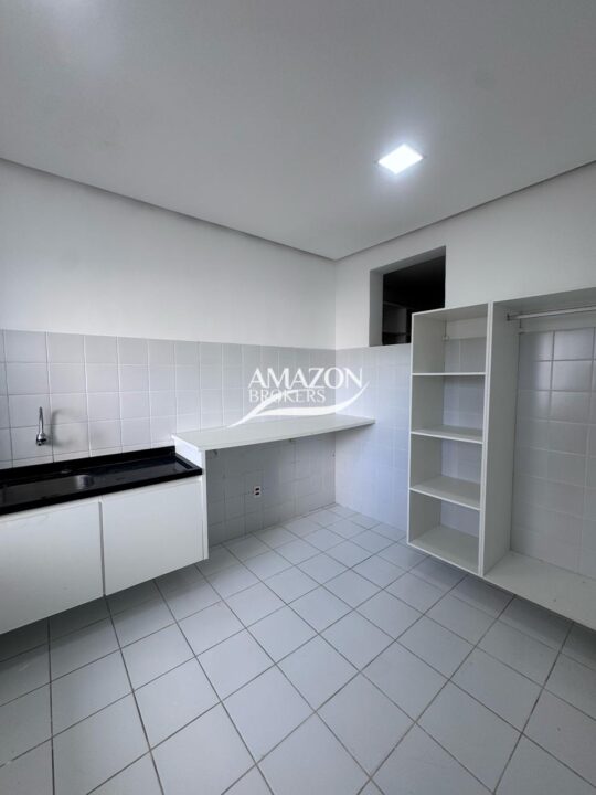 JARDIM EUROPA CONDOMÍNIO, PONTA NEGRA – CASA DUPLEX 800m2 – DISPONÍVEL PARA LOCAÇÃO