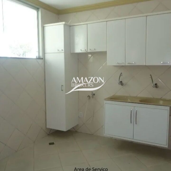 ITAPURANGA III CONDOMÍNIO, PONTA NEGRA – CASA DUPLEX 500m2 – DISPONÍVEL PARA LOCAÇÃO