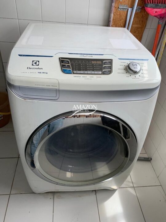 METRÓPOLIS RESIDENCE, PARQUE 10 – APARTAMENTO MOBILIADO – DISPONÍVEL PARA LOCAÇÃO