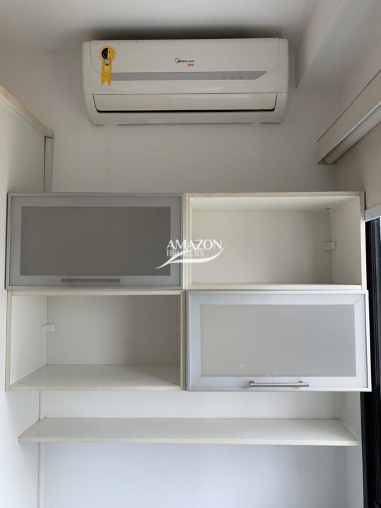 METRÓPOLIS RESIDENCE, PARQUE 10 – APARTAMENTO MOBILIADO – DISPONÍVEL PARA LOCAÇÃO