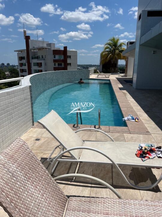 METRÓPOLIS RESIDENCE, PARQUE 10 – APARTAMENTO MOBILIADO – DISPONÍVEL PARA LOCAÇÃO