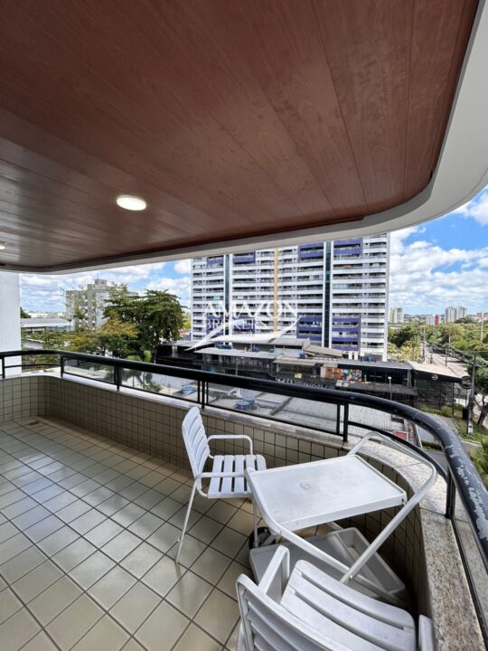 SAINT MARTIN RESIDENCIAL, ADRIANÓPOLIS – APARTAMENTO 180m2 – DISPONÍVEL PARA VENDA