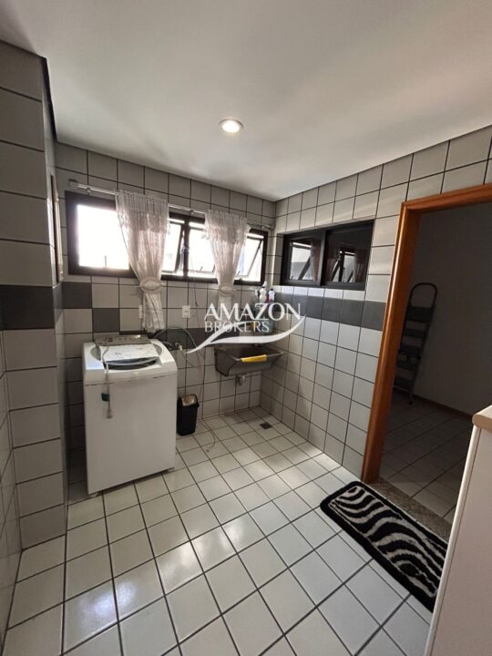 SAINT MARTIN RESIDENCIAL, ADRIANÓPOLIS – APARTAMENTO 180m2 – DISPONÍVEL PARA VENDA