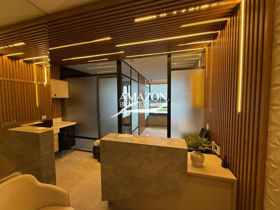 SOBERANE LIVE + WORK, ADRIANÓPOLIS – SALA COMERCIAL 35m2 – DISPONÍVEL PARA LOCAÇÃO