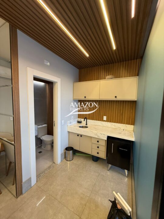 SOBERANE LIVE + WORK, ADRIANÓPOLIS – SALA COMERCIAL 35m2 – DISPONÍVEL PARA LOCAÇÃO