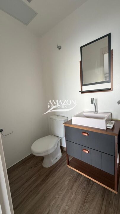 BRITANNIA PARK OFFICES – TORRE STAMFORD, PONTA NEGRA – SALA COMERCIAL 32m2 – DISPONÍVEL PARA LOCAÇÃO