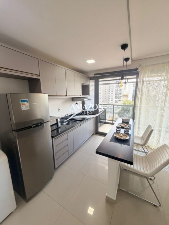 SOBERANE RESIDENCE, ADRIANÓPOLIS – APARTAMENTO 53m2 MOBILIADO – DISPONÍVEL PARA VENDA